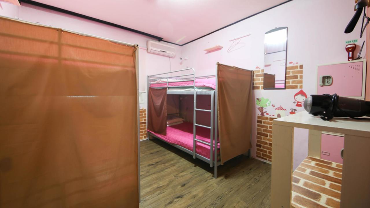 Comeinn Guesthouse Hongdae - Female Only Seul Exterior foto